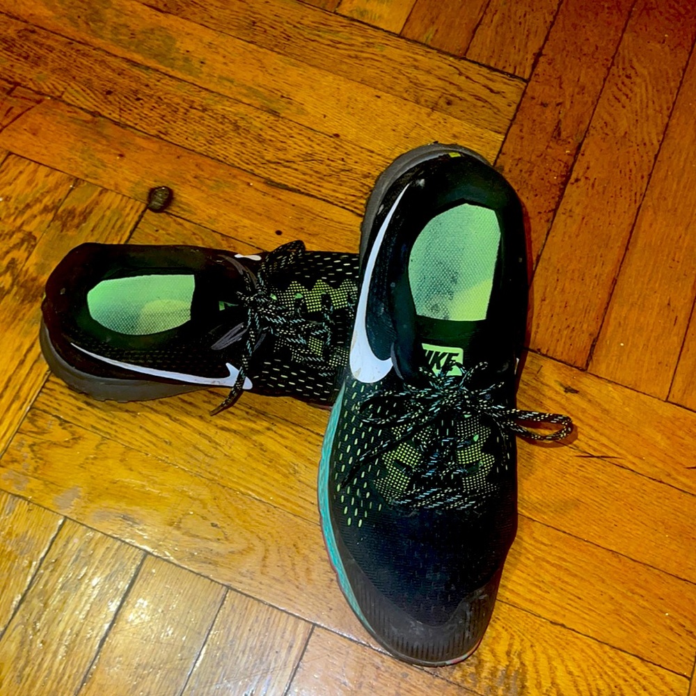 Nike men running trails sneakers